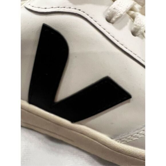 Veja Women's White Black V-10 CWL Lace Up Leather Sneaker Shoes Size 9 NWOT - Picture 6 of 11